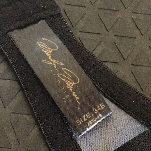 34B Marilyn Monroe Signature Padded Plunge Push-Up Demi Bra Feminine Y2K Casual - Picture 8 of 9